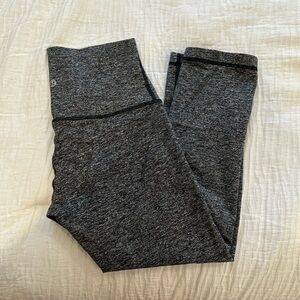 Lululemon 23” cropped leggings